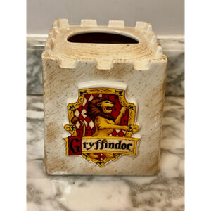 Vintage 2000 Harry Potter Hogwarts Tissue Box Cover WB Gryffindor Slytherin